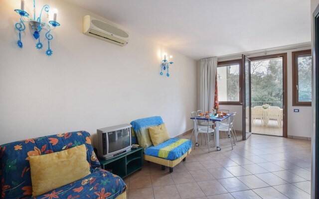 Amazing Apartment in Albarella With