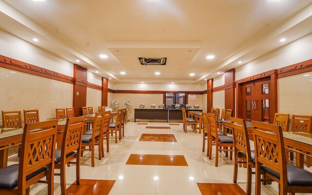Fabhotel Skyry I