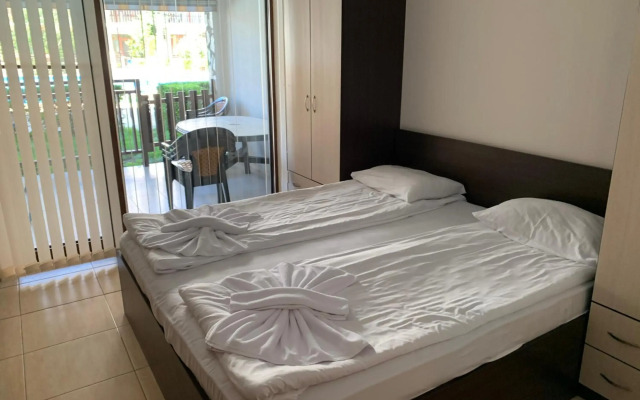 ARENA Aparthotel