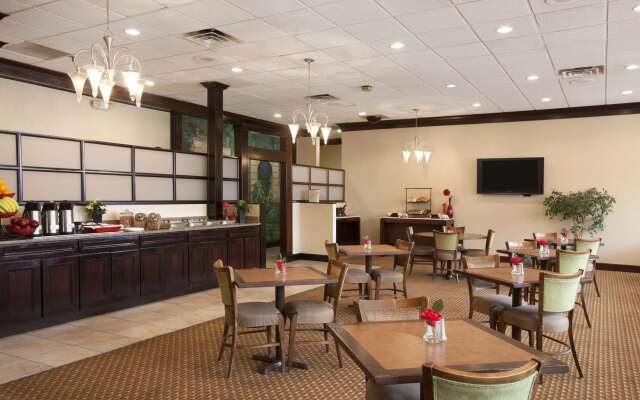 Ramada by Wyndham Newark/Wilmington