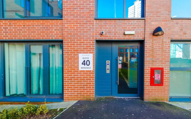 Remarkable 2-bed Apartment in Birmingham