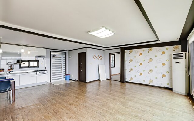 Yeongdeok Darnim Pension