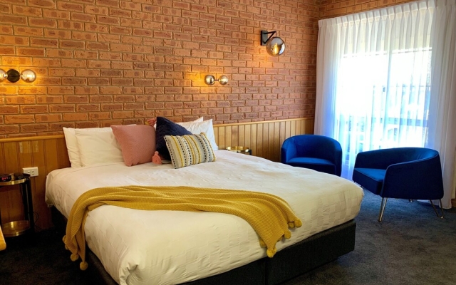 Golden River Motor Inn