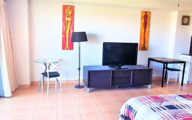 Large Studio Condo Jomtien