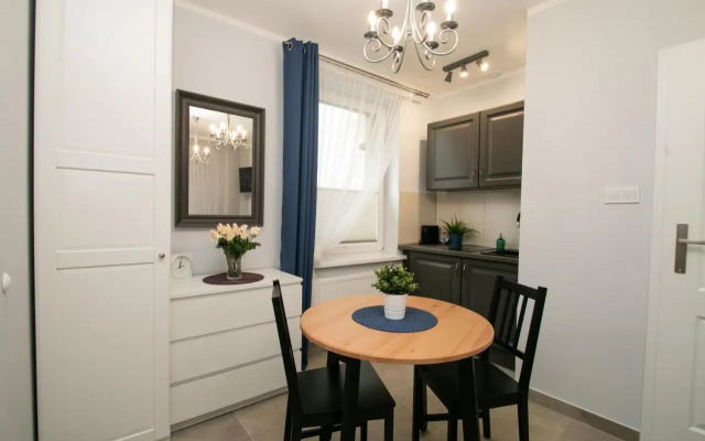 Good Night  City Police (3Km)  Szczecin  2 Pers