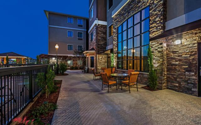 Staybridge Suites Fort Worth - Fossil Creek, an IHG Hotel