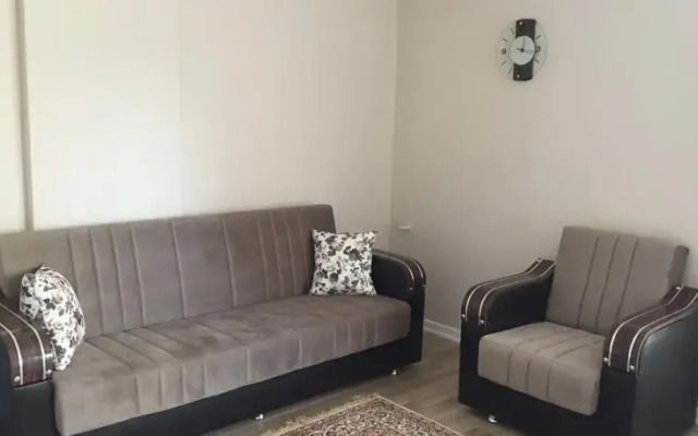 Golden Life Apartment