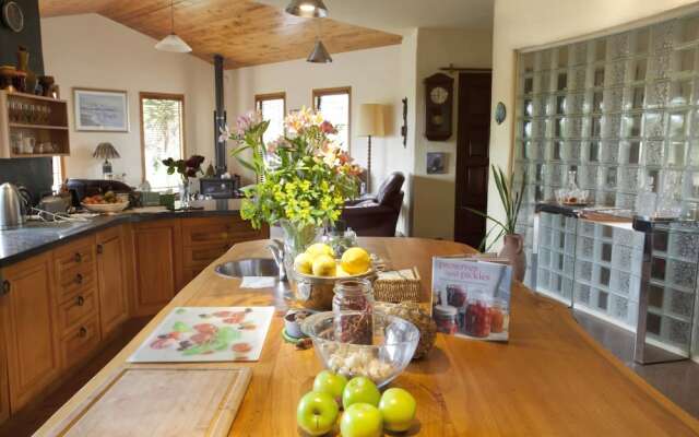 Highgate Bed and Breakfast & Garden