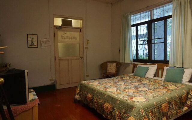 Baan Rub Aroon Guesthouse