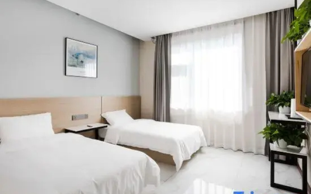 Mijia Youth Hotel