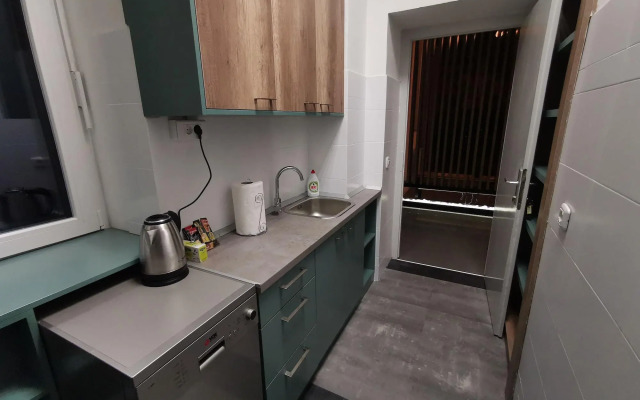 K43 Rooms and Apartments