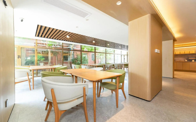 Ji Hotel (Tianjin University)
