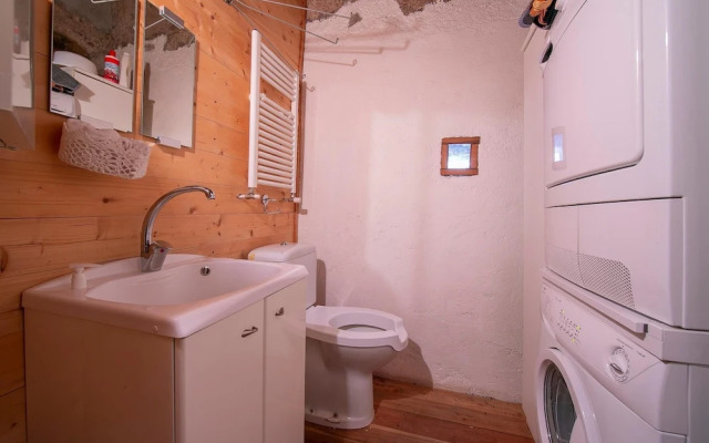 Le Fratte Sport and Relax in Hilly Area