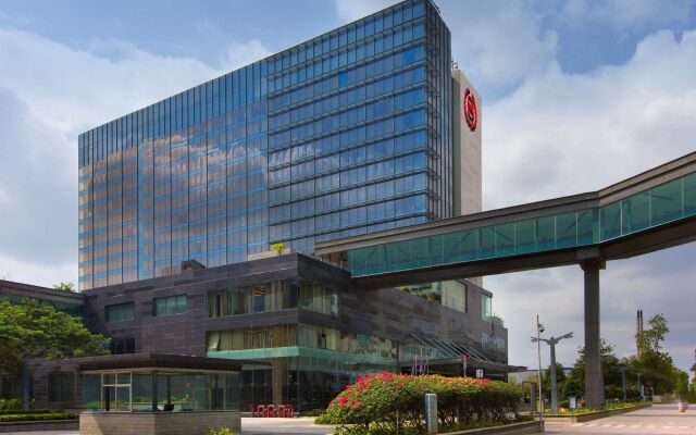 Sheraton Grand Bangalore Hotel at Brigade Gateway