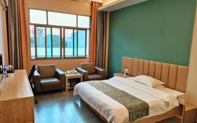 Dongshan Huatian Business Hotel