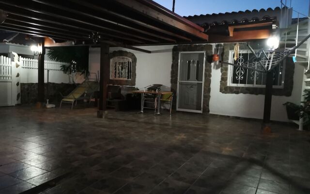 Susana's Bungalow Wifi Free and Pool