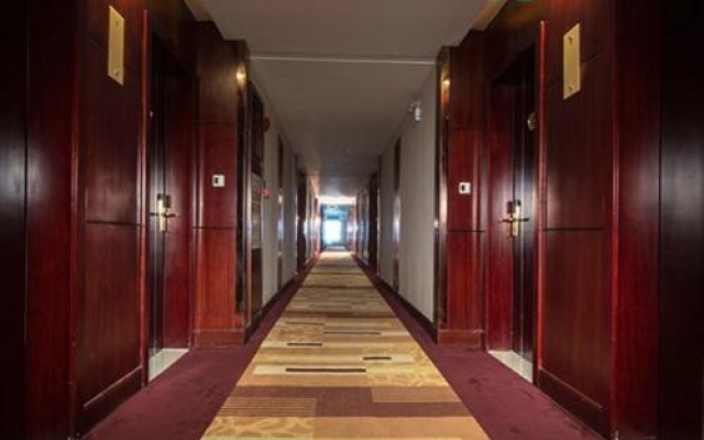 Vienna Hotel Dongguan Changping Swan Lake Road