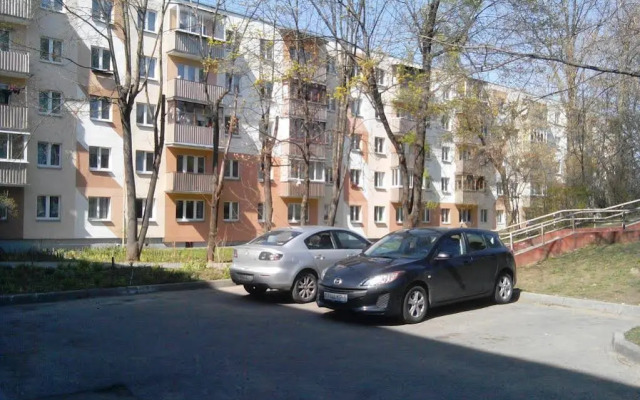 Apartment on Smolyachkova Street