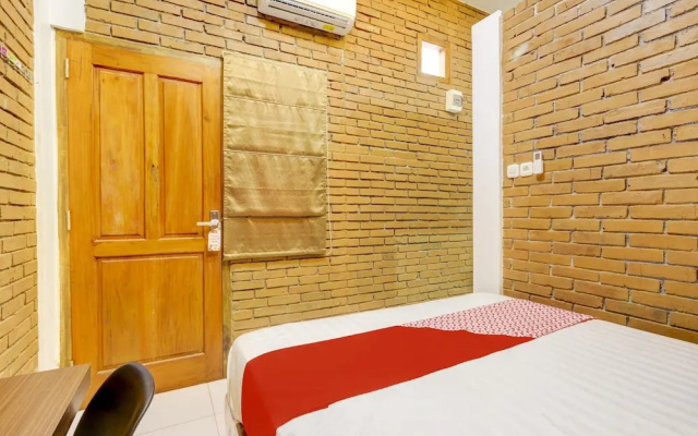 Hotel O D Kost In Kandri Semarang