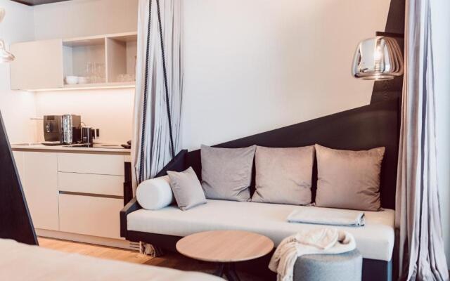 Joann Suites Apart