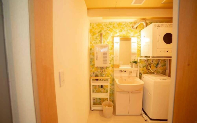 Million Pointz - Hostel