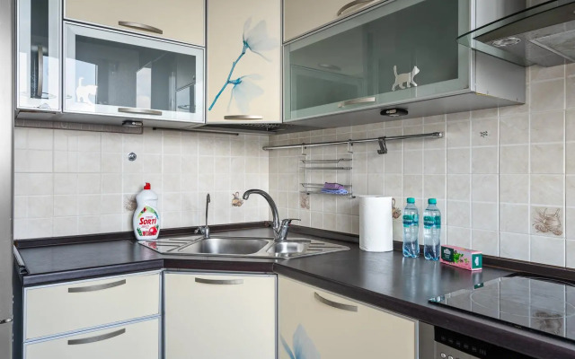 BestFlat24 on Rozhdestvenskaya Street 7