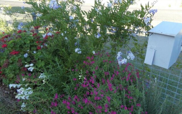 Victoria's Cottage Warwick