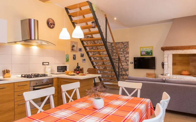 Apartment With Private Pool in Pula