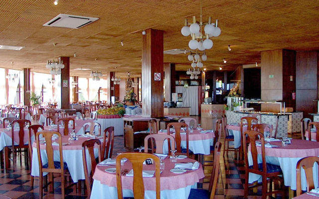 Auramar Beach Resort