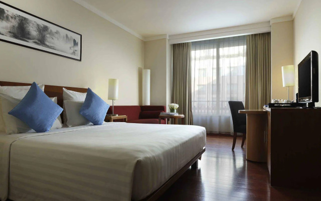 Novotel Jakarta Mangga Dua Square Hotel