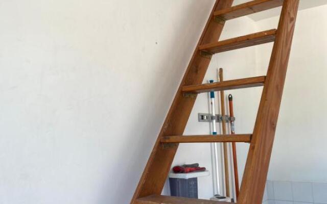 Petite annexe avec piscine commune