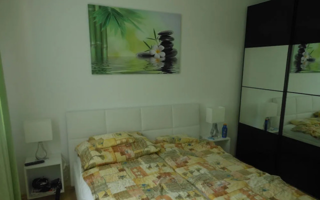 Galerius Golden Beach Apartment