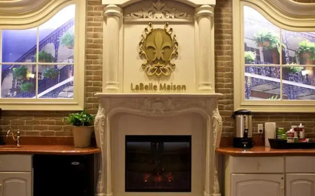 La Belle Maison