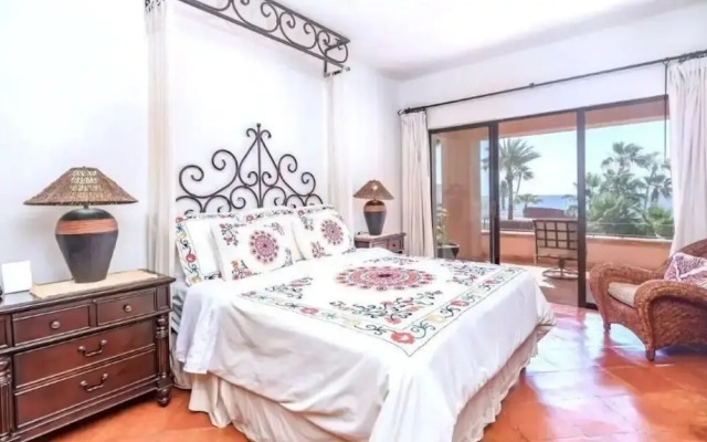 2BD Beach Front Luxury in Cabo