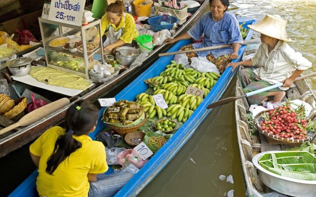 ibis Bangkok IMPACT