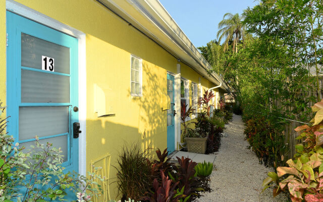 Siesta Key Palms Resort