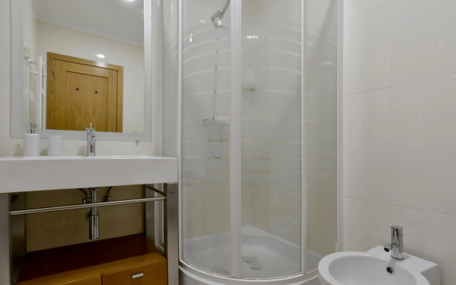 Gorgeous Beach Apartment - Checkinhome