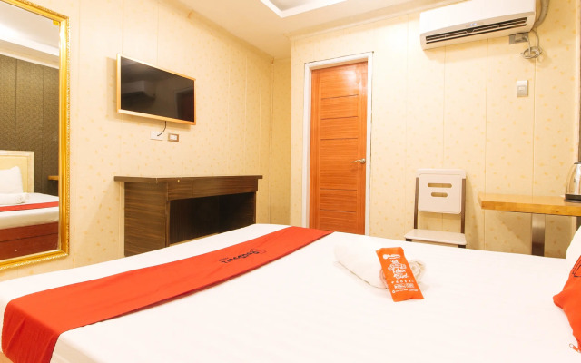 RedDoorz Plus @ Winter Benitez