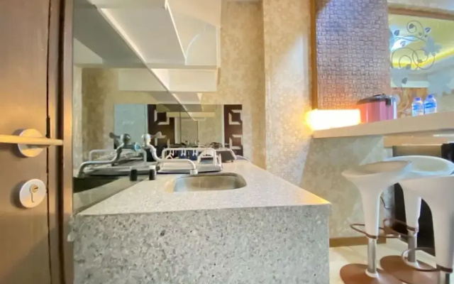 Modern 2Br Apartment At Suites @Metro