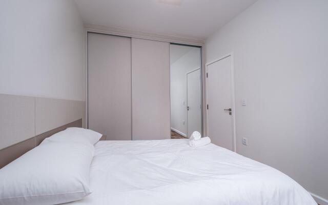 Lindo apto no Centro de Floripa ESO404