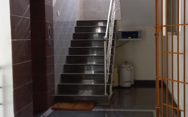 Shantham Service Apartments Indumangar