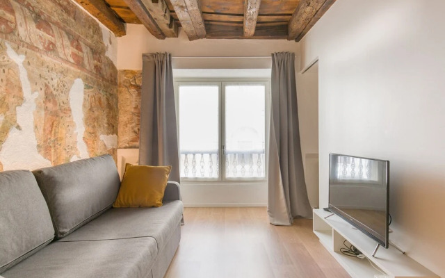 Verona For Rent Affresco