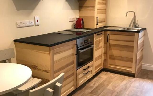 Bush House Accommodation - The Diamond