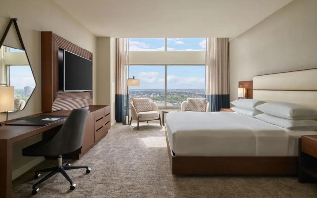 Hyatt Regency Crown Center