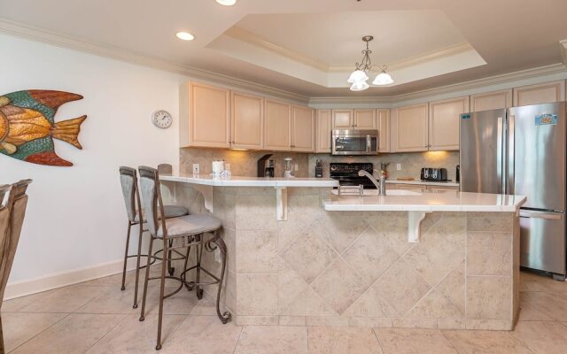 Phoenix Ix 1105 3 Bedroom Condo