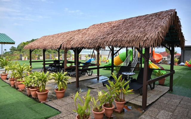 Cenang View Hotel