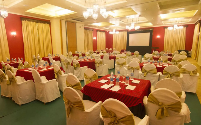 Acron Candolim Regina