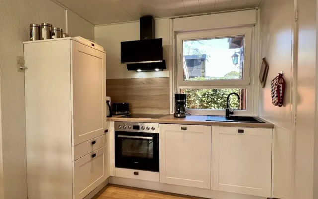 Spacious Bungalow With Garden in Park Eureka