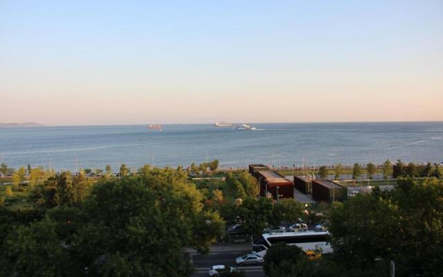 Happy Suite Boutique Hotel