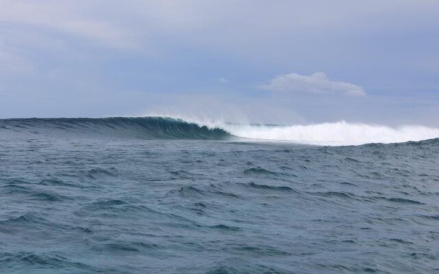 Waruka Bay Resort